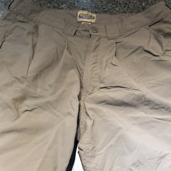 Army green Guide’s Choice XL shorts.  Many pockets.  Nylon and elastic - Picture 5 of 8
